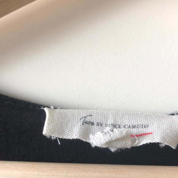 Black loose cotton top - high-low fit, cross front - Picture 4 of 4